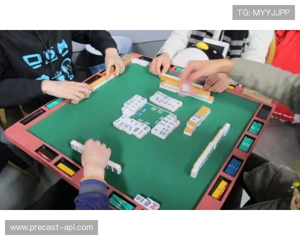 皇冠真人手机app提供丰富的老虎机和真人桌上游戏,为玩家带来多样娱乐选择